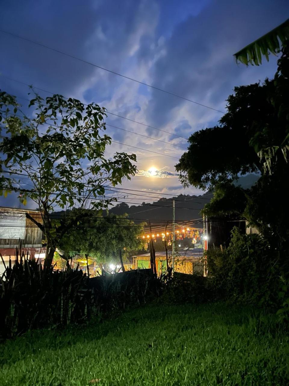 Posada Mana 圣胡安拉拉古纳 外观 照片